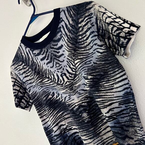 Christina Paris animal print tiger chain short sleeve stretch sweater Mobwife L - Picture 3 of 10